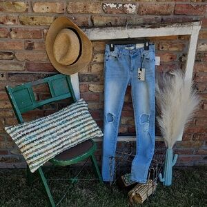 Muselooks Sky Blue Distressed Skinny Jeans
